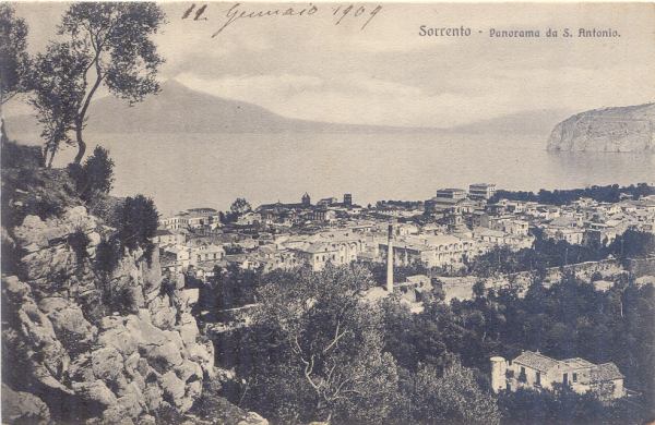 Sorrento - Panorama da S. Antonio 1909