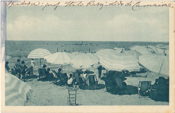 Viareggio - Ombrelloni sulla Spiaggia 1946