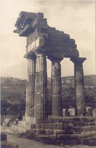 Agrigento - Tempio dei Dioscuri