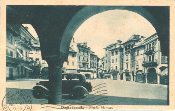 Domodossola - Piazza Mercato 1956