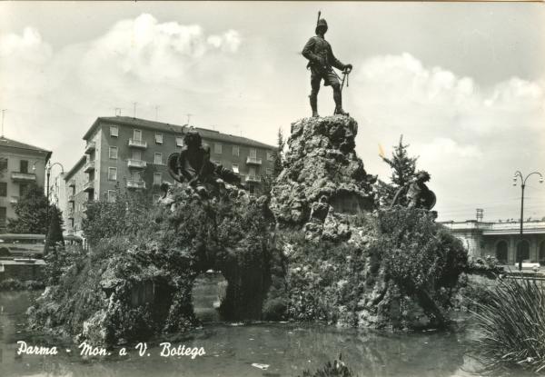 Parma - Monumento a Bottego 1960