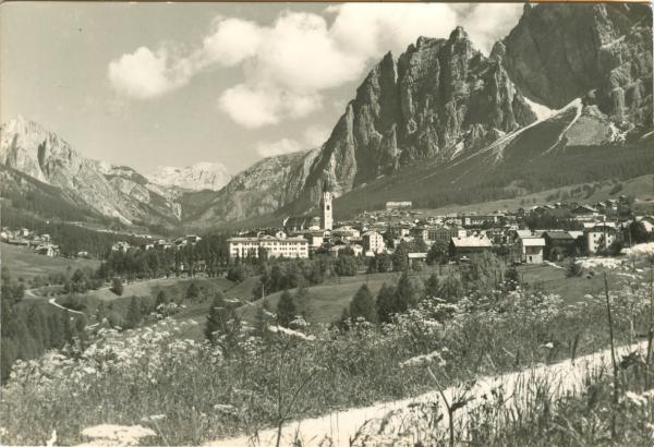 Cortina - Panorama 1951