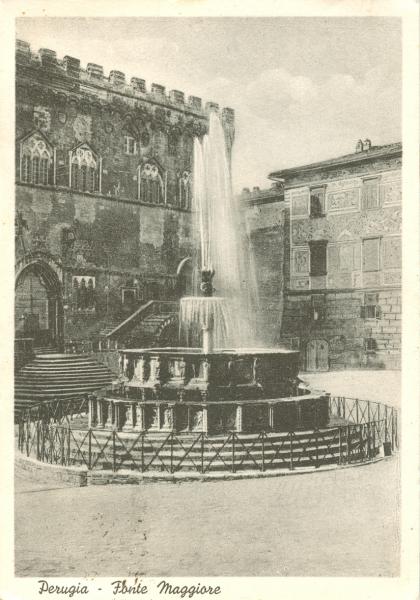 Perugia - Fonte Maggiore 1948