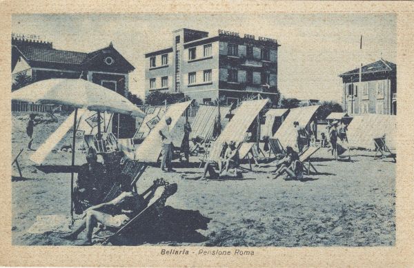 Bellaria - Pensione Roma dalla spiaggia 1948