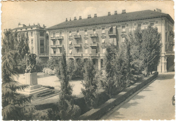 Alba - Piazza XX Settembre 1940