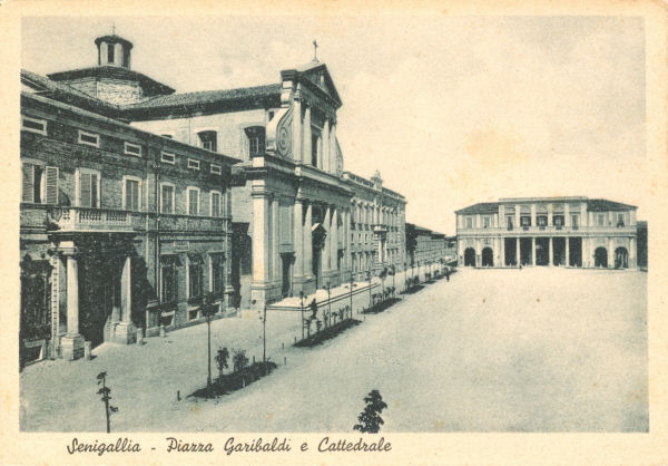 Senigallia - Cattedrale in Piazza Garibaldi