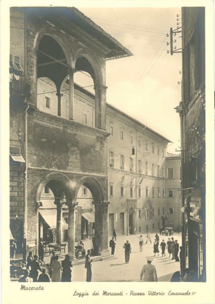 Macerata - Loggia dei Mercanti