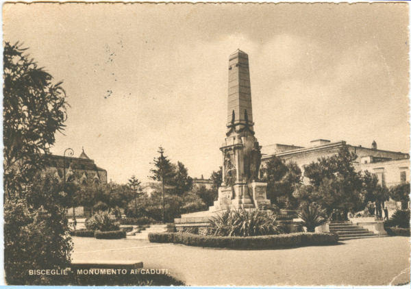 Bisceglie - Monumento ai Caduti 1954