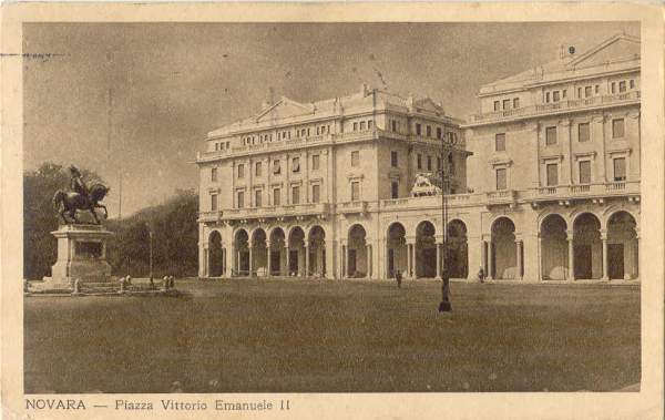 Novara - Piazza Vittorio Emanuele II 1931